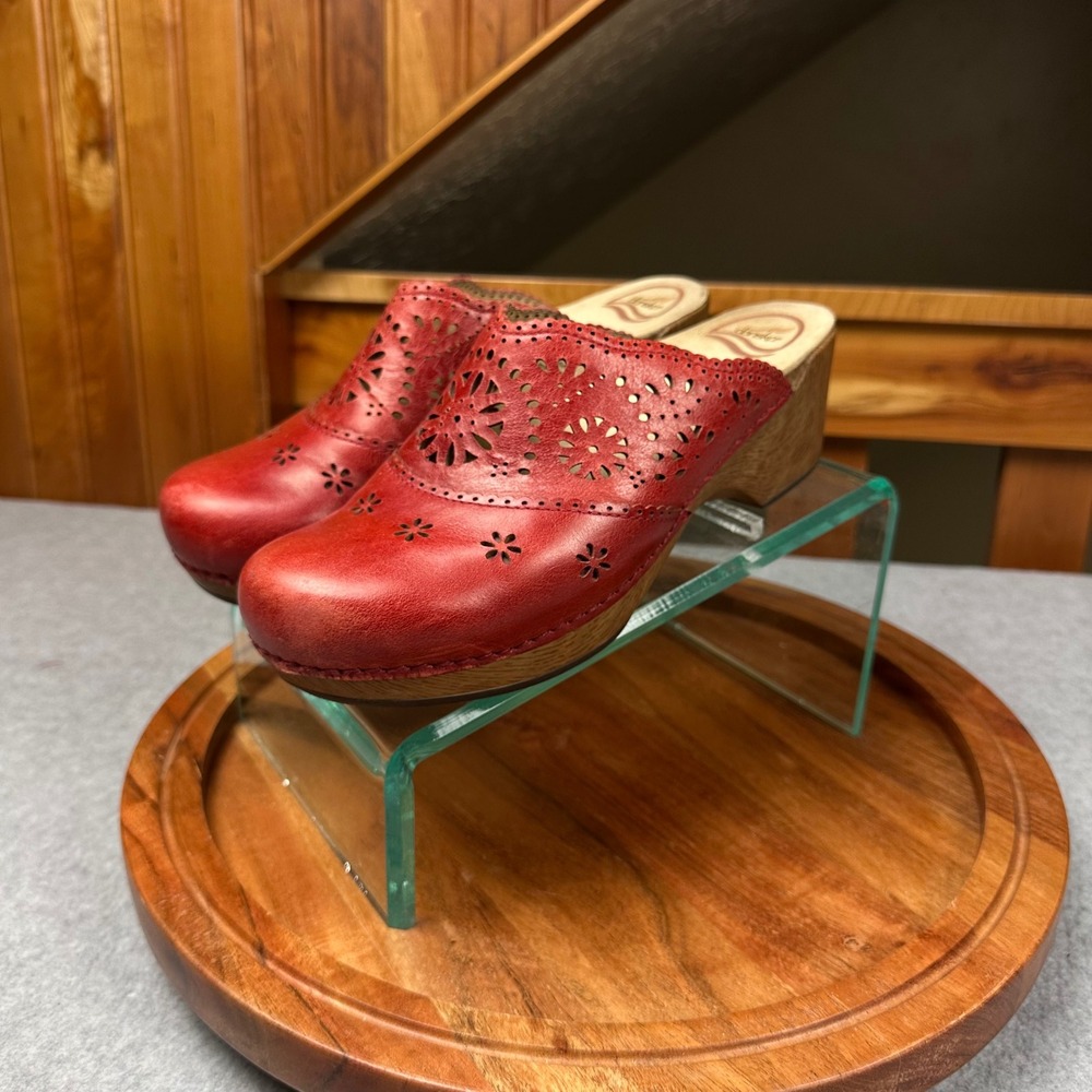 Dansko Red Leather Floral Laser Cut Perforated Clog Mules Wedge Shoes Womens 40 - Picture 7 of 12